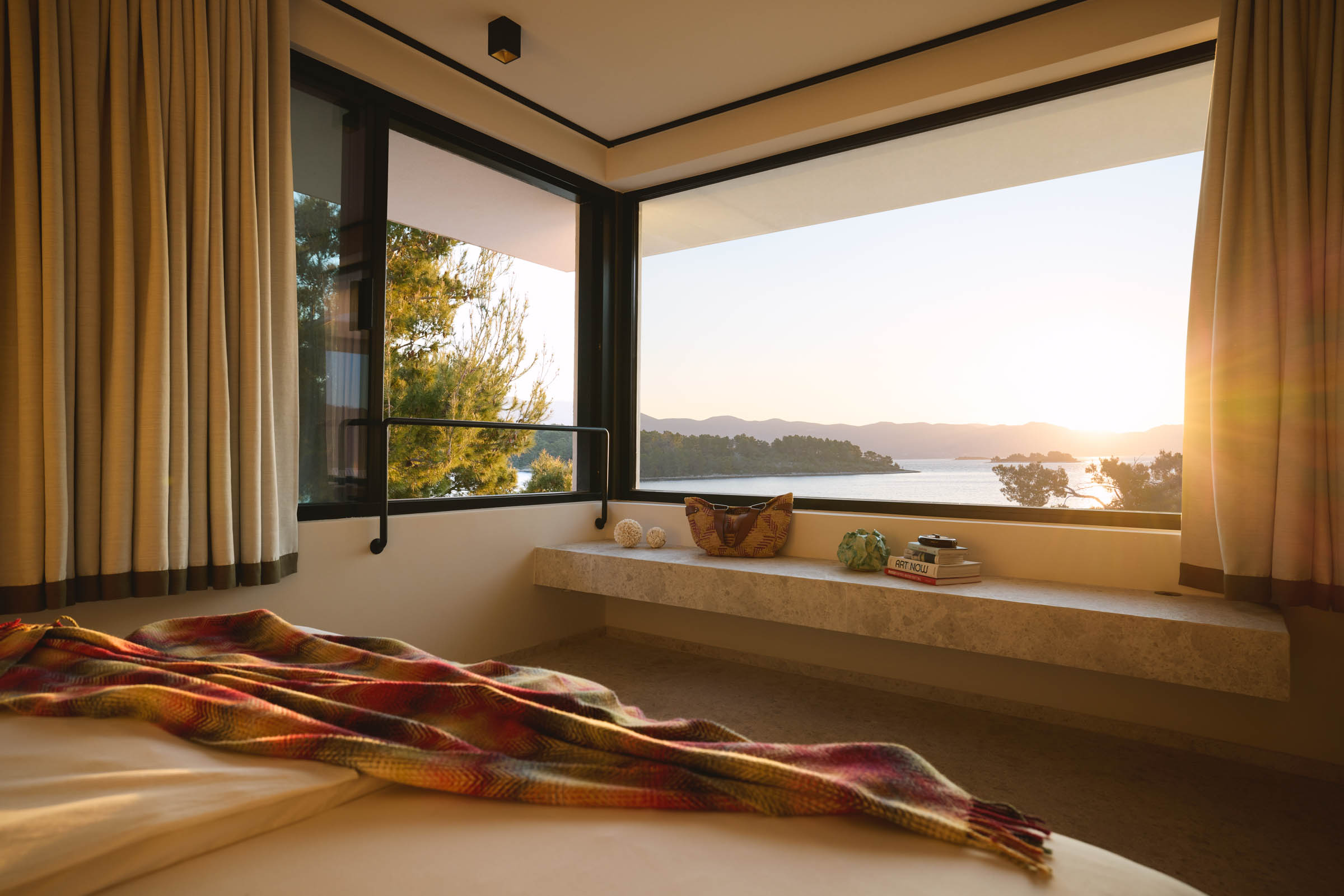 the-house-bedroom-1-3