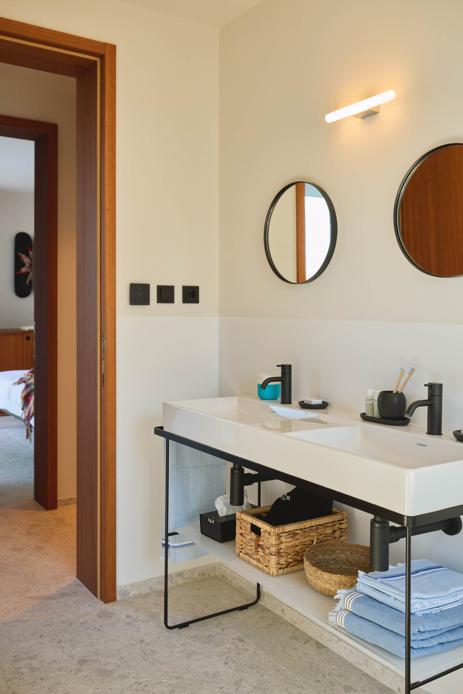 the-house-bedroom-2-6