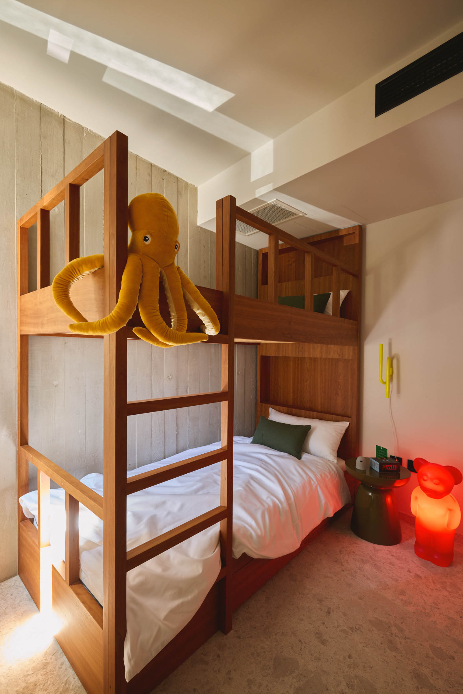 the-house-bedroom-3-2